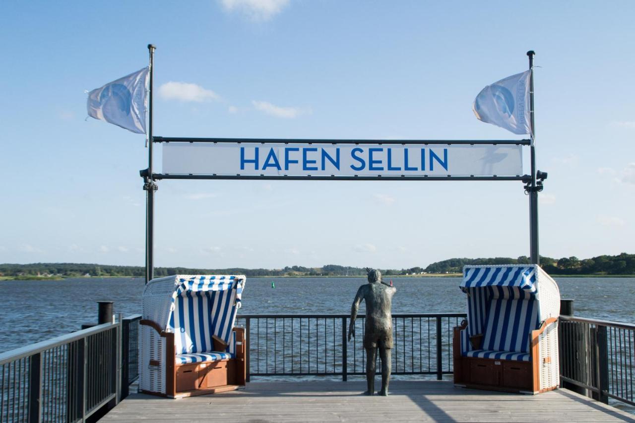 Ferienappartement Mit Seeblick Und Balkon Sellin  Exterior foto